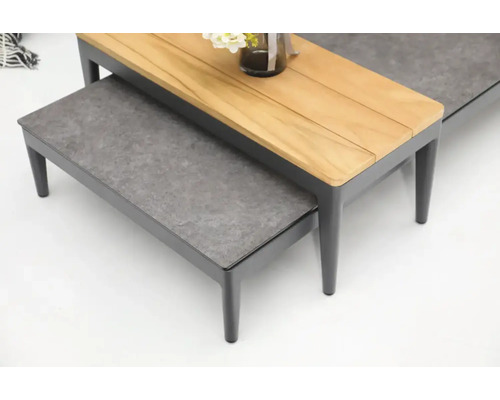 Tuin tafel en tuinbank van hout en keramiek