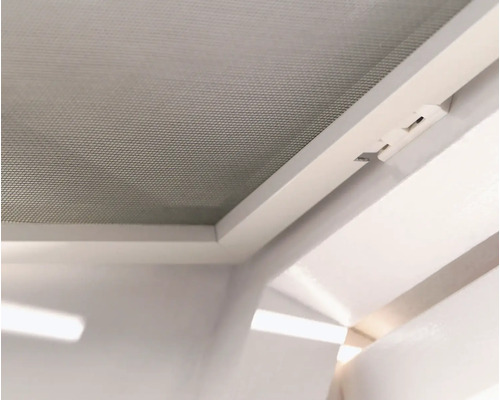 Detailopname van een insectenrolgordijn