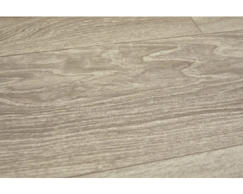 Close-up van laminaatvloer met houtlook.