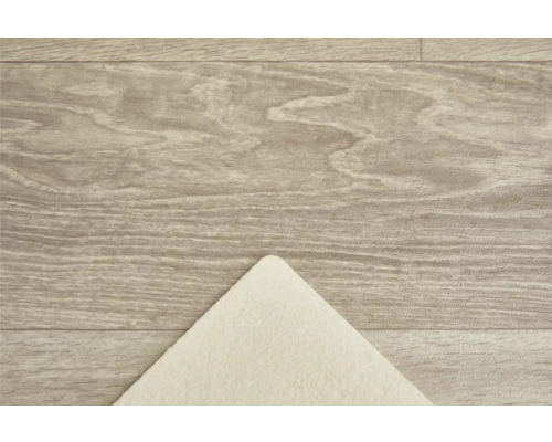 Houten vloer met tapijtonderlaag