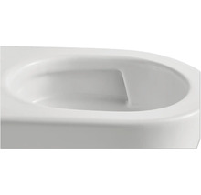 Detail van een witte hangtoilet