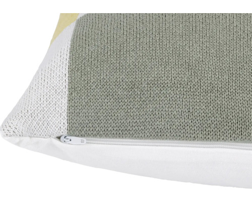 Kussen met gebreid patroon en ritssluiting