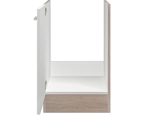 Binnenkant van een badkamerkast met houten elementen en een wit oppervlak