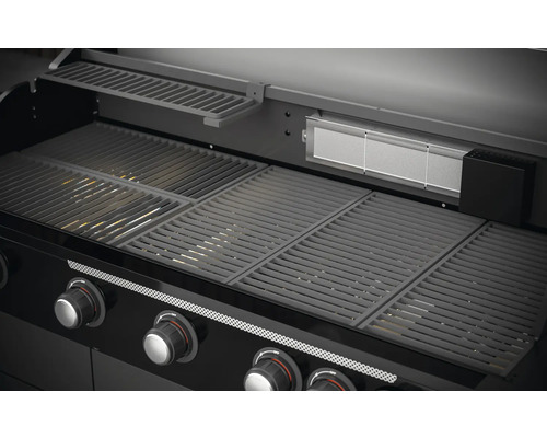 Gasbarbecue met grillroosters en bedieningsknoppen