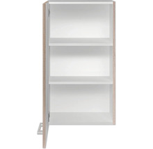 Open hangkast met drie planken
