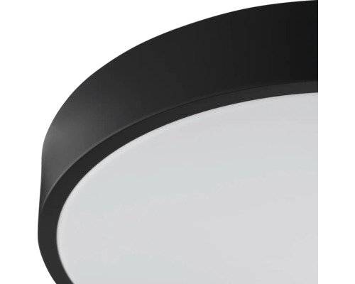 Detailopname van een ronde plafondlamp