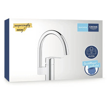 Verpakking van een Grohe keukenkraan met draaibare uitloop