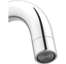 Detail van een metalen kraanuitloop