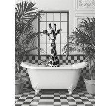 Giraffe in badkuip met kamerplanten en schaakbordpatroon