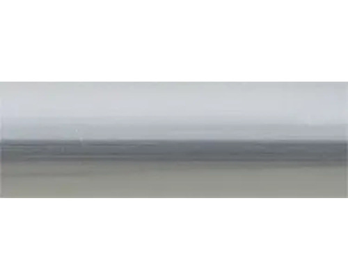 Gezicht op een bewolkte hemel boven een strand