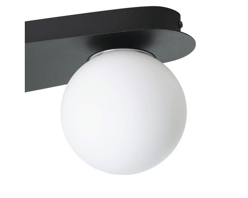 Plafondlamp met ronde, witte glazen kap