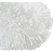 Gedetailleerde weergave van een wit, pluizig kussen.