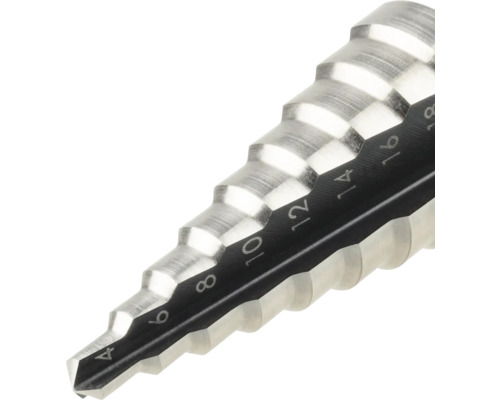 Metalen stappenboor met maatindicaties