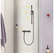 Douchesysteem met stortdouche en handdouche in de badkamer