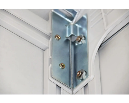 Gedetailleerd beeld van een hoekverbinding met schroeven en metalen hoek