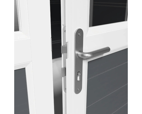 Detail van een deur met deurklink en slot