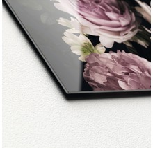 Close-up van een glazen foto met bloemmotief