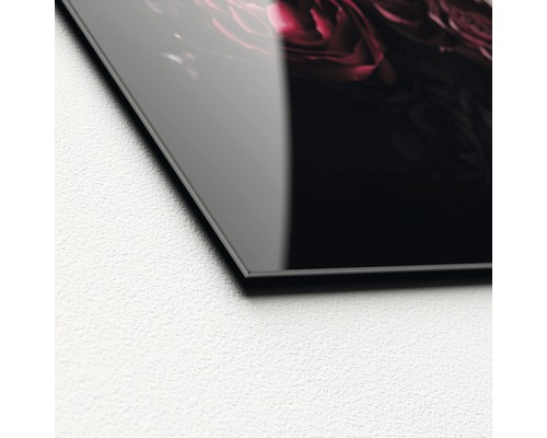 Detailopname van een glazen foto met rozenmotief