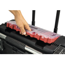 Detailopname van een gereedschapskoffer met uitneembare inzet