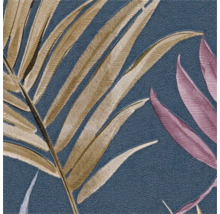 Close-up van een gestructureerd behang met bladerpatroon