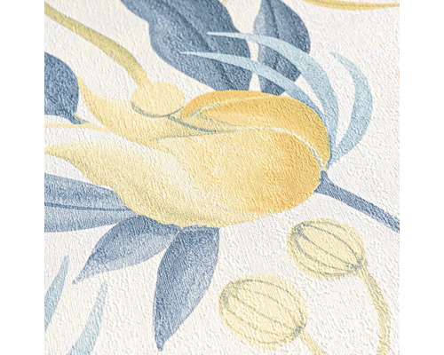 Close-up van een gestructureerd behang met bloemmotief