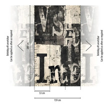 Wandafbeelding met krantenartikel- en letter motief, 280 x 159 cm