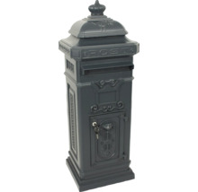 Brievenbus met slot en kroon