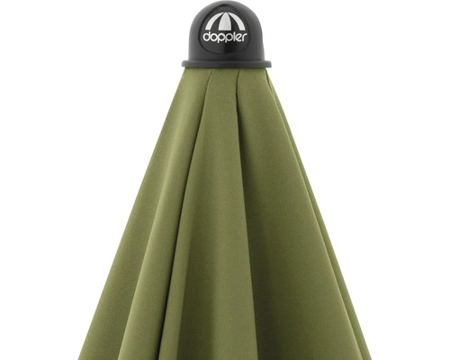 Detailweergave van een gesloten parasol met Doppler logo