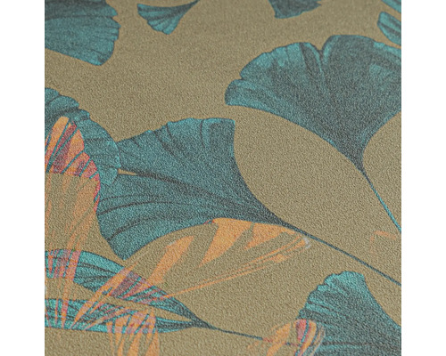 Close-up van een behang met ginkgo-bladmotief