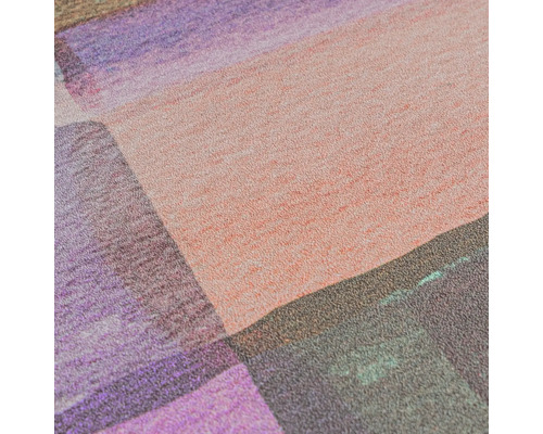 Close-up van een gestructureerd behang met geometrisch patroon