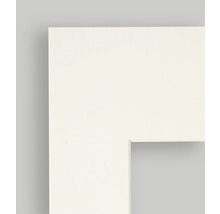 Detail van een witte deurpost