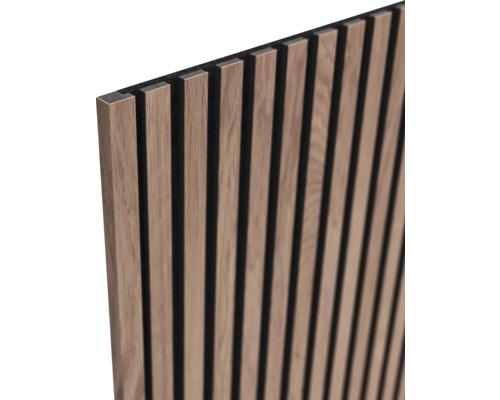 Akoestisch paneel met houten lamellen voor wand- en plafondafwerking