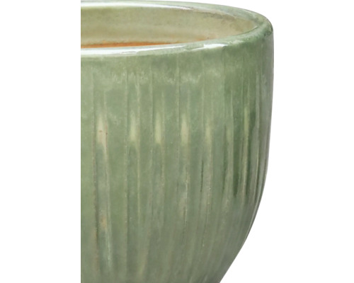 Keramische bloempot met geribbeld oppervlak