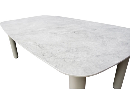 Eettafel met marmerlook en afgeronde hoeken