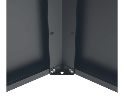 Detailaanzicht van een hoekverbinding met schroeven