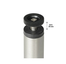 Verstelbare voet met een maximale hoogte van 20 millimeter op een metalen poot