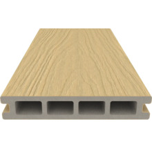 Terrasplank van kunststof met houtstructuur en holle kamers