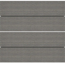 Vier grijze composiet terrasplanken