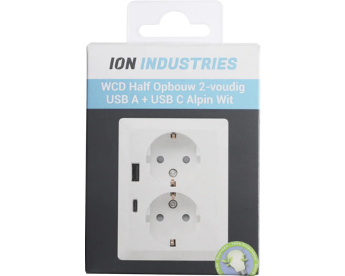ION Industries dubbel stopcontact met USB A en USB C aansluiting in verpakking