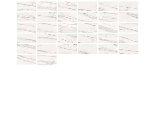 Opstelling van wandtegels met marmerlook.