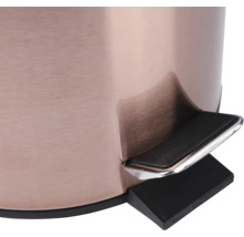 Detailaanzicht van een pedaalemmer met pedaal