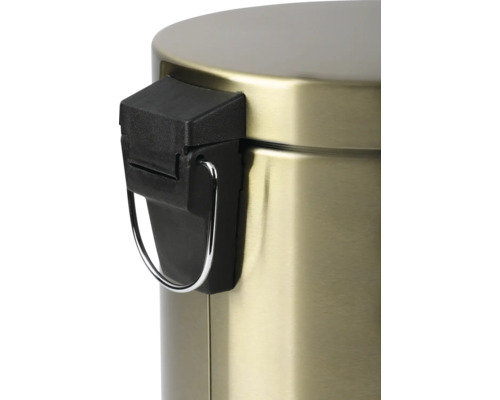 Detailweergave van een metalen pedaalemmer met zwart pedaalmechanisme