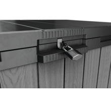 Detailopname van een afgesloten opbergbox met hangslot