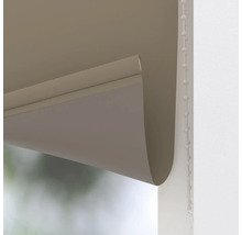 Gedetailleerd beeld van een rolgordijn met kettingbediening