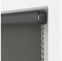 Rolgordijn met kettingbediening op het raam