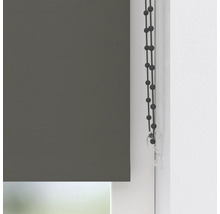 Close-up van een rolgordijn als raamdecoratie