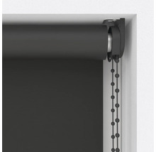 Rolgordijn met kettingbediening aan het raam