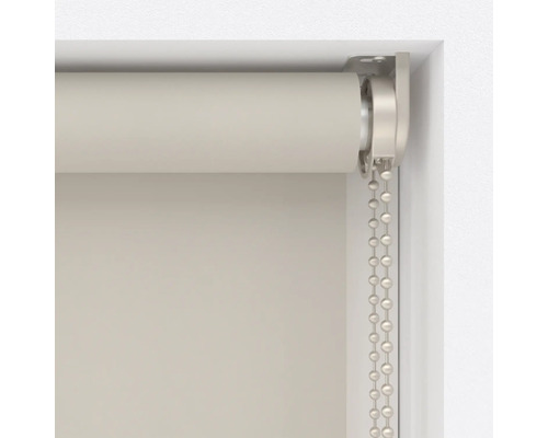 Detail van een rolgordijn met kettingbediening voor raamdecoratie