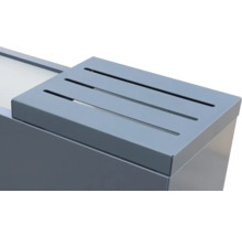 Metalen container met sleuven in het deksel