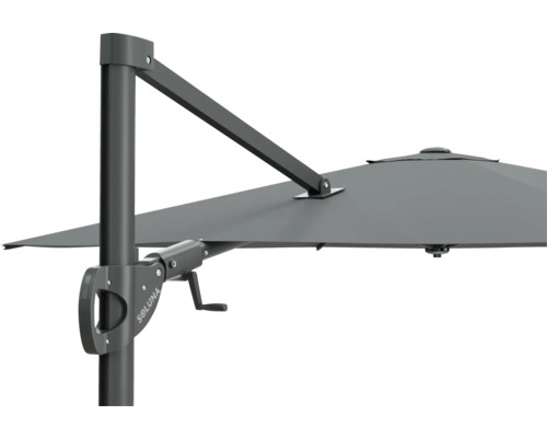 Detailopname van een SOLUNA parasol met slinger mechanisme